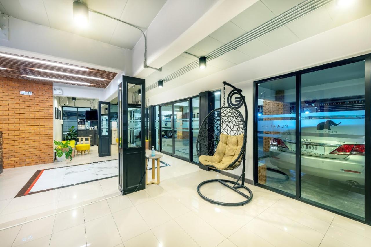 Plaai Play Hotel Rayong Ngoại thất bức ảnh